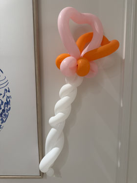 Balloon heart sculpture